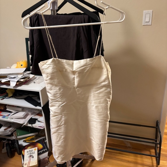 Realisation dress xs just tried on - Picture 3 of 3